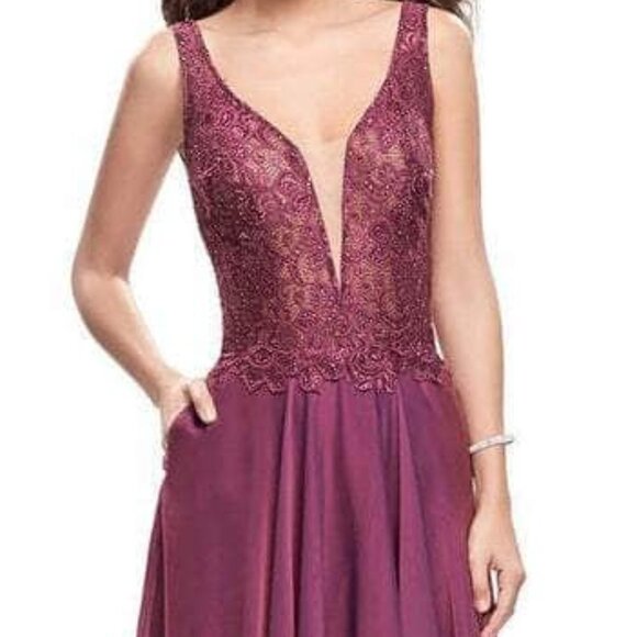 NWT La Femme 25513 Evening Gown Chiffon Red Size 4 - Picture 3 of 7